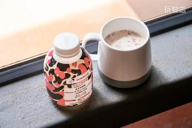 喜茶断货联名来了！免排队、喝不胖、可代餐的「奶茶」谁不爱？