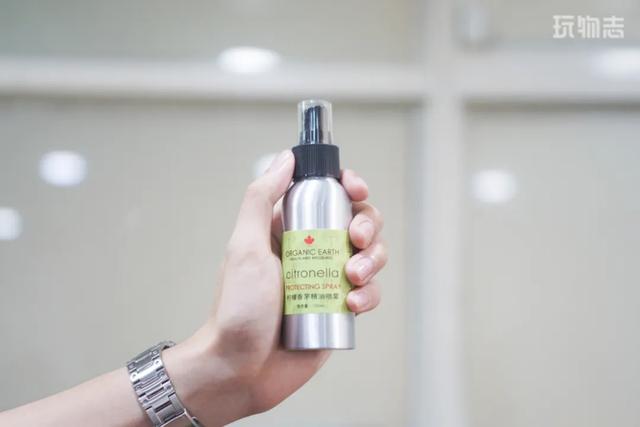 蚊子超怕这个味道，只要喷一点它就不敢靠近你