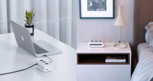 现在的无叶风扇，都能戴到脖子上了