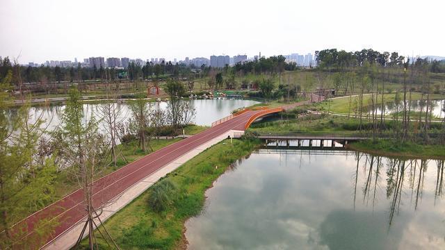 iDol智能飞行器，支持航拍，上帝模式的效果如何？