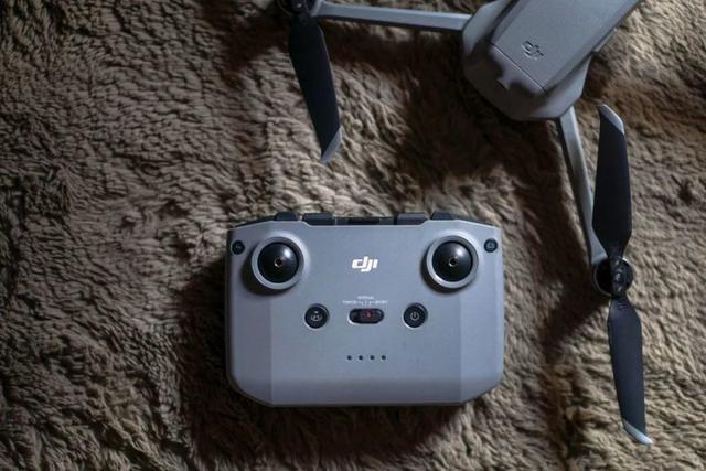 大疆 Mavic Air 2：真枯燥，又是一款“最佳无人机”