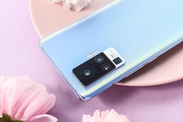vivo X50 Pro有多受欢迎？用户、大V纷纷称赞，微云台防抖一流
