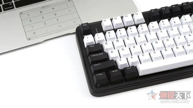 「不愧是铝厂」IQUNIX Slim87 RGB机械键盘评测