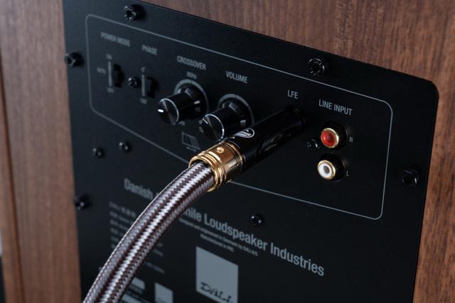 家庭影院功放连接低音炮，使用的同轴线有哪几种选择呢？金枪鱼发