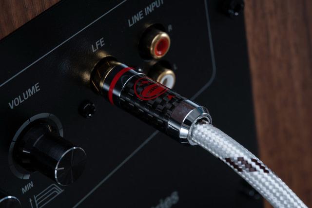 家庭影院功放连接低音炮，使用的同轴线有哪几种选择呢？金枪鱼发