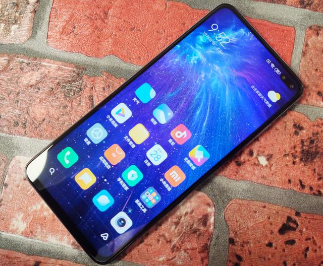 跌至1399元，4500mAh+30W+6GB，小米真香5G千元机