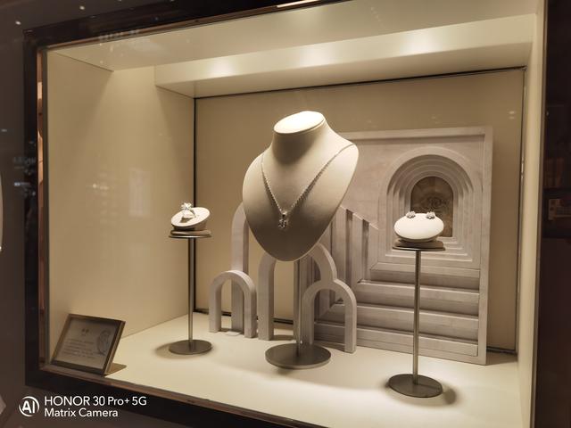 AI精彩瞬间怎么玩?用荣耀30 Pro教你捕捉动态画面