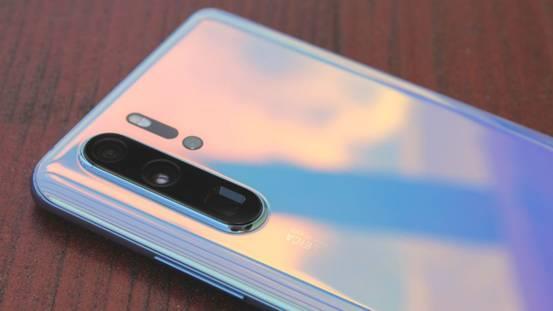 从5488降到3288,从高端市场跌到中端市场,网友:终于等到了