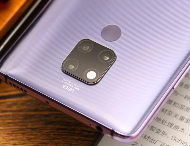 全球出货量第一名!华为超越三星,谁也没想到,一切来得如此之快