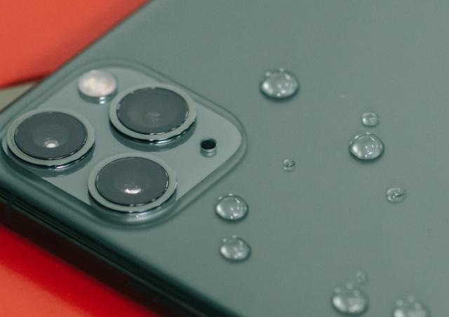 从9999跌至8299,5.8英寸+苹果A13,库克还是清仓了