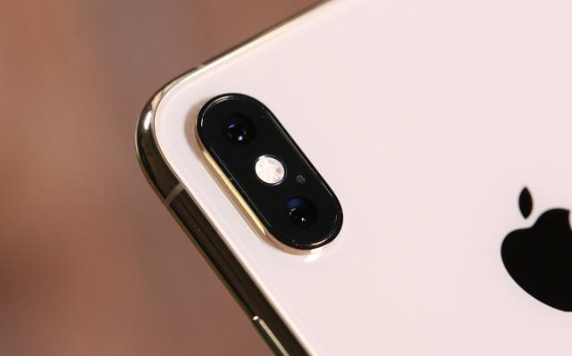 大降4500元,库克彻底妥协了,网友:不买iPhone11了