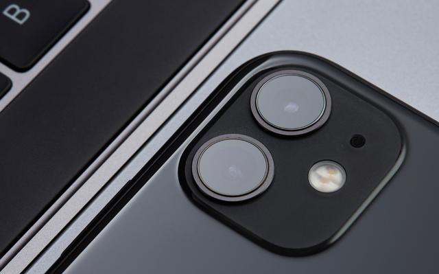 大降4500元,库克彻底妥协了,网友:不买iPhone11了