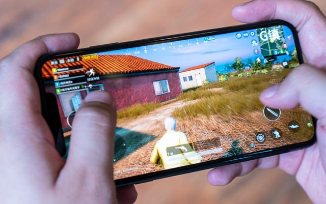 大降4500元,库克彻底妥协了,网友:不买iPhone11了