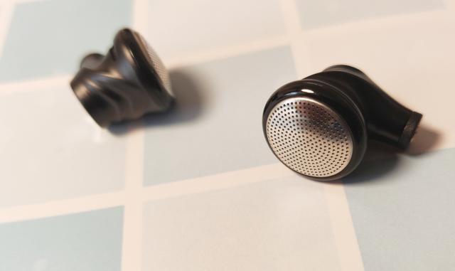 畅爽音质小巧外观！BGVP DX5音乐耳机评测：399元买到就是赚