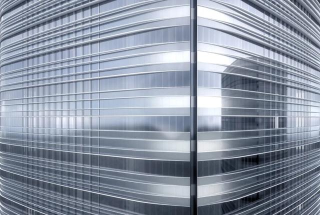 高300米，深圳南山区地标性摩天楼——中洲控股金融中心