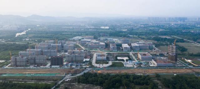 西湖大学封顶，“双环相套”校园建筑规模初现