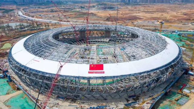 成都大运主场进入内装阶段，建筑形如“飞碟”