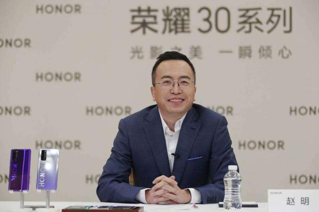 从4399跌到4089,从高端市场跌到中端市场,网友:终于等到了