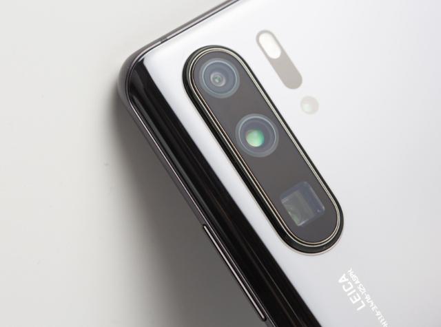 从5488跌到3388,从高端市场跌到中端市场,网友:终于等到了