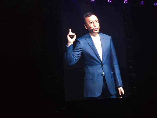 从3999降至3689,麒麟990+50倍变焦,网友:买早了