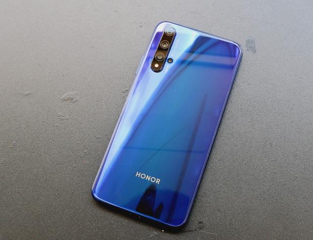 最便宜华为麒麟980诞生,3750mAh+8GB大内存,再次成为用户宠儿