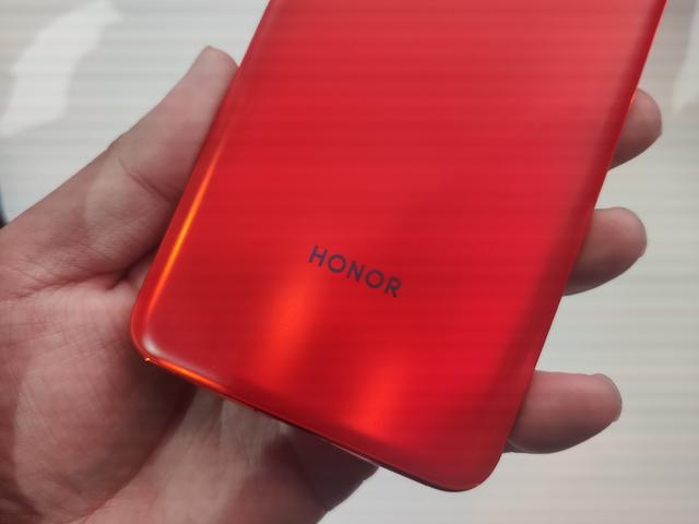 最便宜华为麒麟990诞生,4200mAh+5G全网通,再次成为用户宠儿