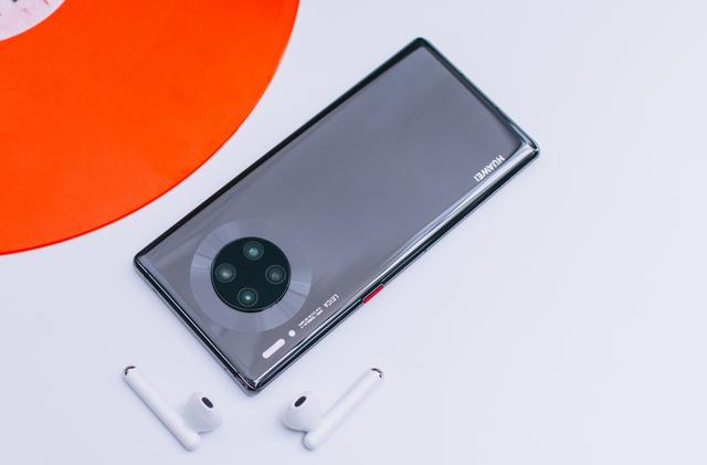 从6399降至5799，麒麟990+5G全网通，网友：买早了