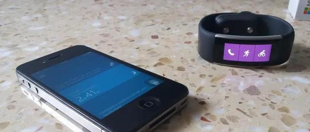 微软可穿戴新专利曝光：能更精准测量佩戴者血压