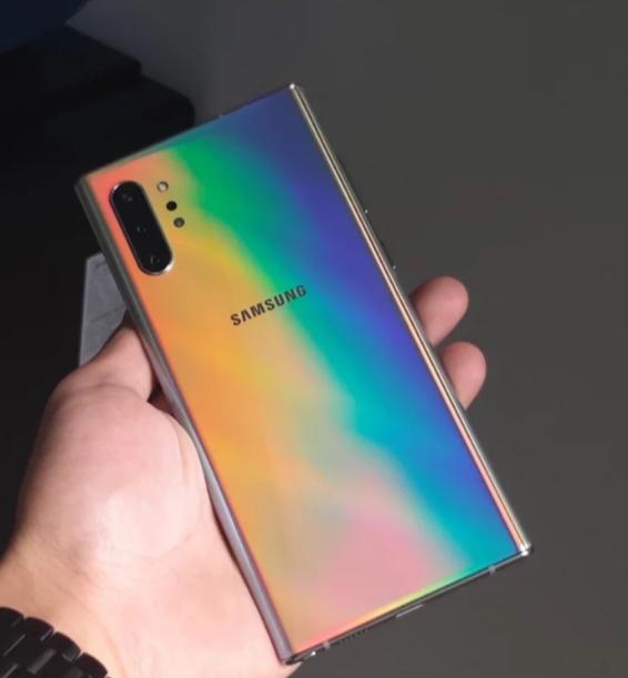 大降2300元，三星彻底妥协了，网友：不考虑iPhone 11了