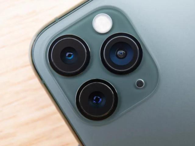 iPhone12最新特性再被曝光，数亿果粉猝不及防，失望来得太突然