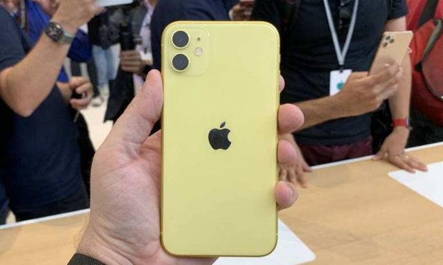 更任性的iPhone11，在没有明显降价现象，依然受到果粉赞扬