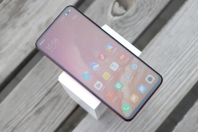 雷军爆发了，30W+4500mAh+5G仅1299，买到就是赚