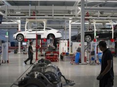 特斯拉全球员工数量突破 7 万