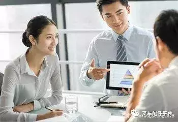 想成为叉车销售大神，必懂得三大技巧！