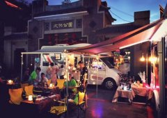 摆摊神器五菱荣光爆红后 上汽大通房车又成夜市新晋网红 还原实发经过及背后