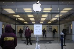 苹果零售店逐步恢复正常，开始允许顾客试戴 AirPods