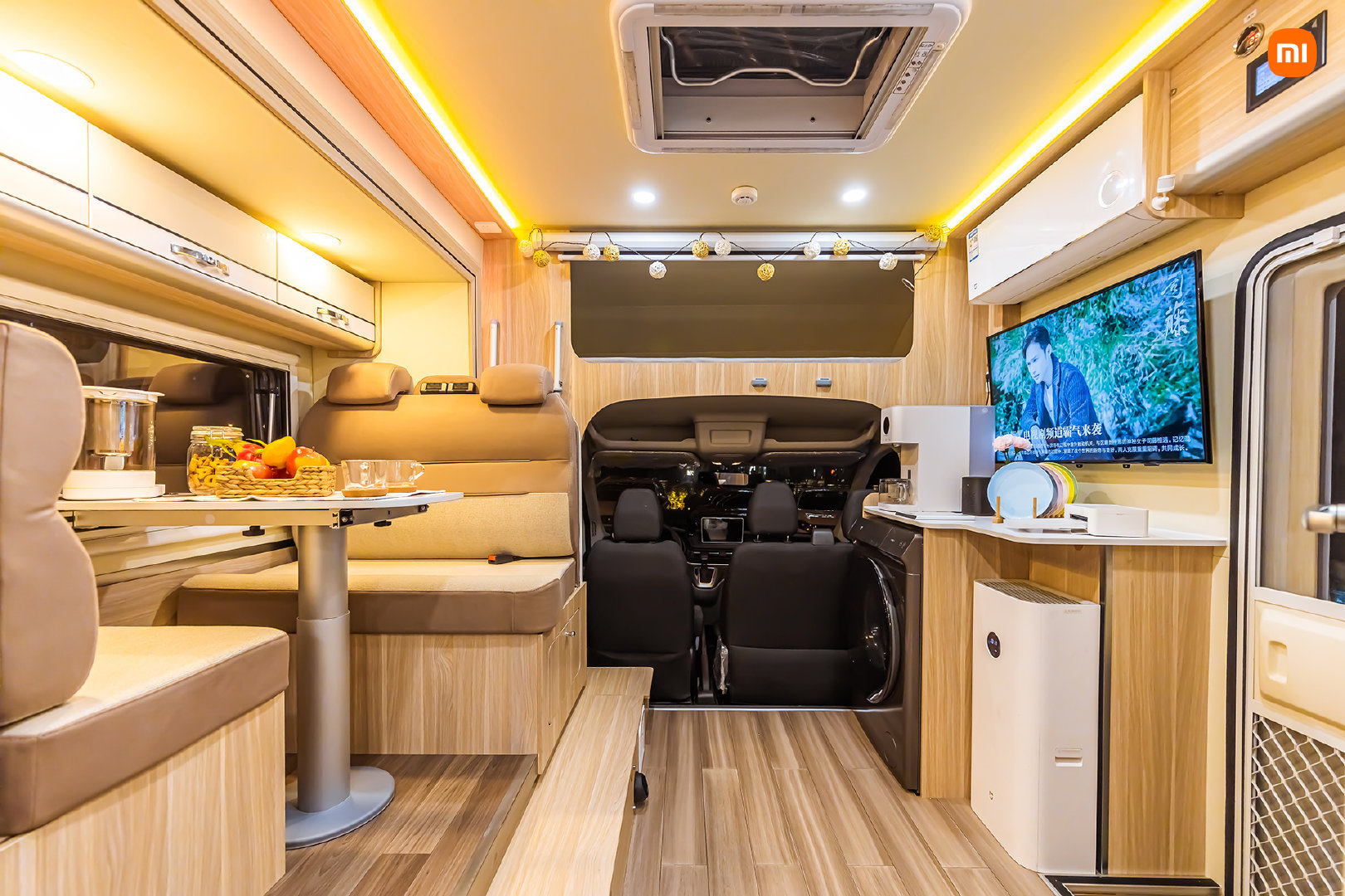 Big News:赌上全部声誉,雷军亲自带队进军电动车行业,小米造的第一辆车是房车