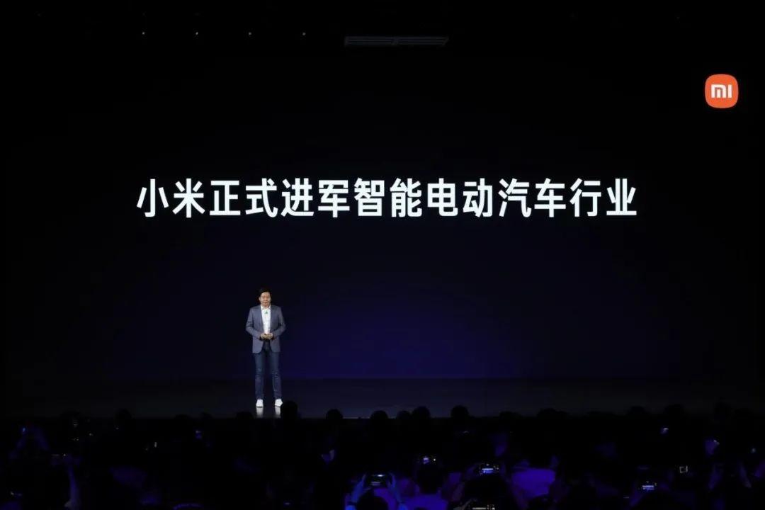 一夜之间,雷布斯变身成了雷斯克 图片