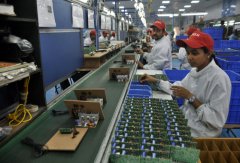 苹果8条生产线迁往印度，富士康也要走，500万中国员工怎么办？