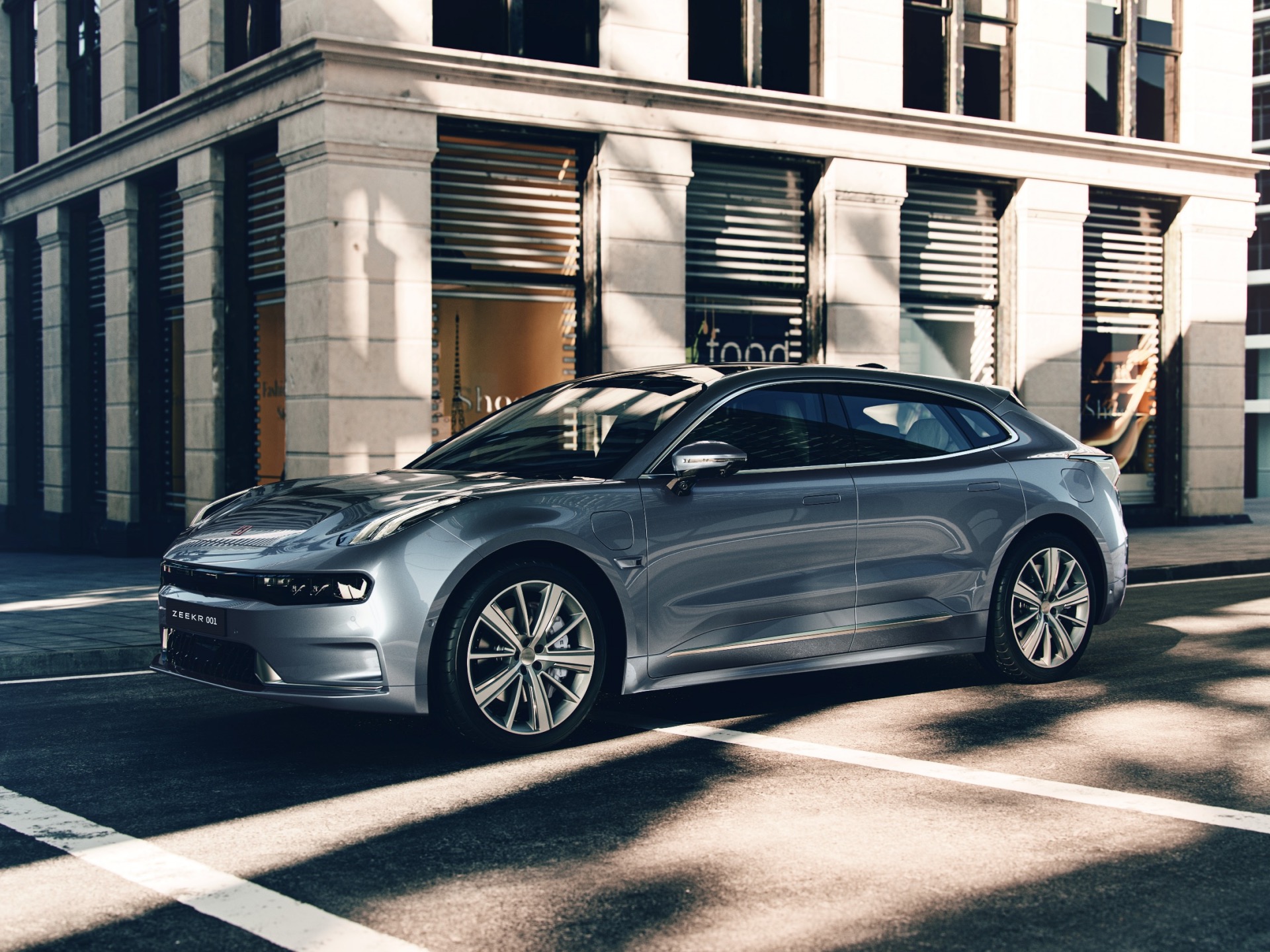 极氪的智能化攻势，从001开始