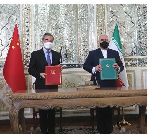 欧美国家联手布局，人民币结算再掀波澜，伊朗能否抵住诱惑？