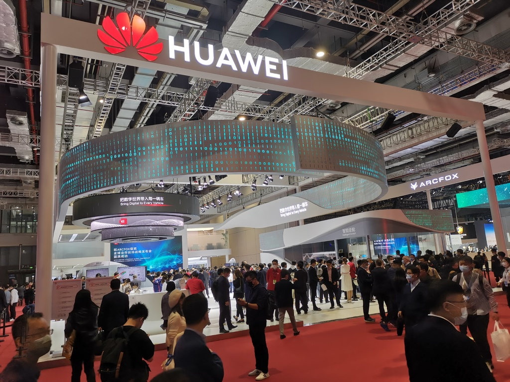 上海车展告诉你:科技公司没有不造车的了