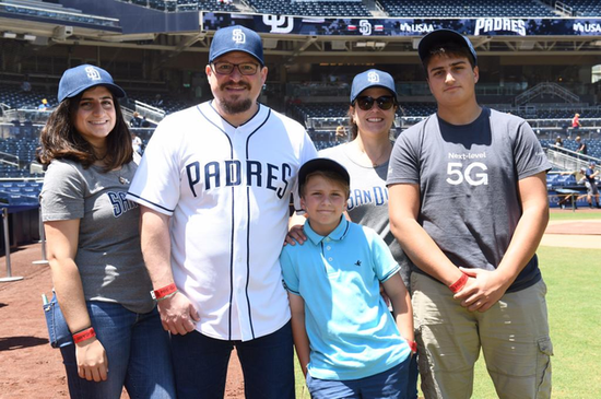 解密高通新任 CEO 安蒙:练空手道的巴西人,往中国跑得比回家都勤