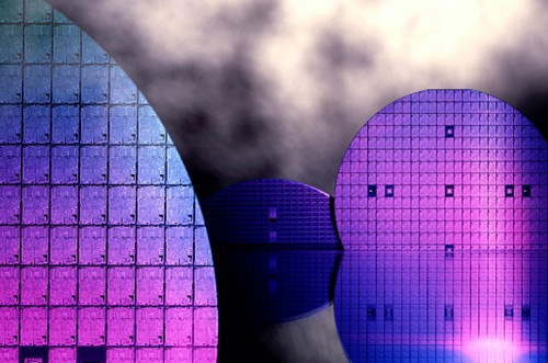 联华电子 8 大客户已承诺芯片产能需求,耗资 35.9 亿美元扩产