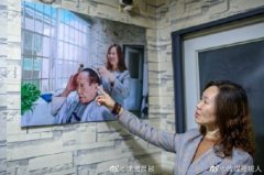 袁隆平多年在路边小店理发