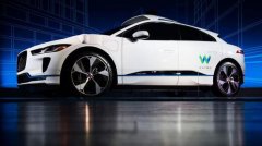 谷歌 Waymo 无人车发生事故：撞倒电滑板骑手