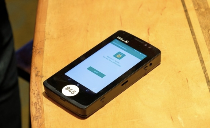 高通发布万元手机:只向社区粉丝出售,意欲为何