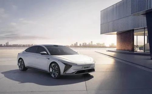 造车,「四大派系」之争