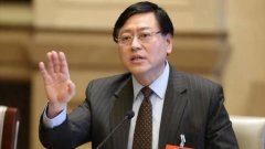 联想杨元庆：不排除自研芯片可能性，手机业务转为健康业务