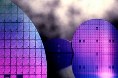 半导体供应紧张预计持续到 2022 年